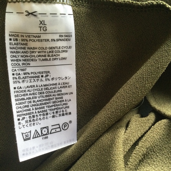 Banana Republic XL Olive Green Side Tie Top Flare sleeves - Picture 8 of 8